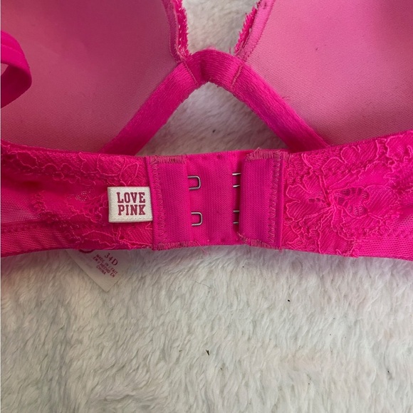 PINK Victoria's Secret Fuchsia Lace Bra - Picture 5 of 6
